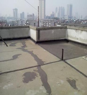 仁化漏水维修 楼顶漏水是什么原因，楼顶漏水维修方法是什么?